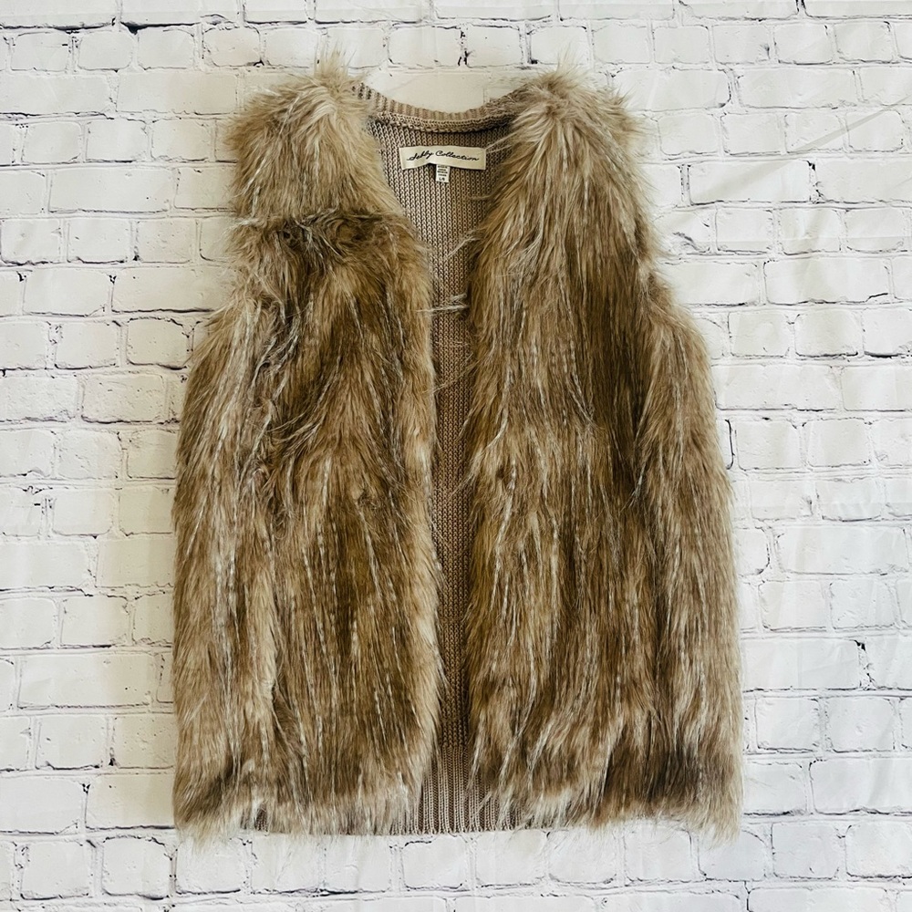 Faux Fur Vest Size Large